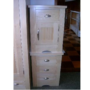 Nightstand with 3 drawers/ 804 