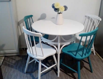Thonet table with Waterford chairs