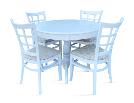 Ghera table with MD170 chairs